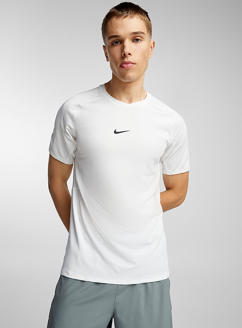 Nike: Le t-shirt ajusté Nike Pro Blanc pour homme