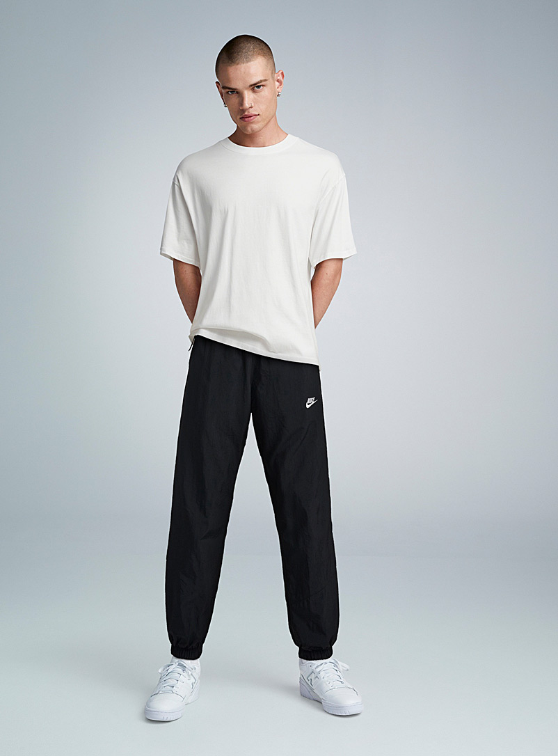 Tapered fit Pants for Men | Simons Canada