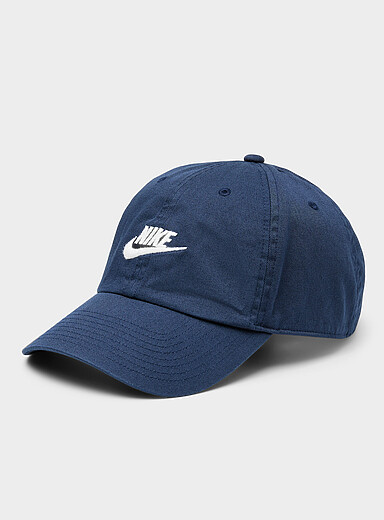 La casquette d&eacute;lav&eacute;e Nike Club