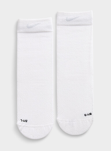 Lightweight breathable knit socks
