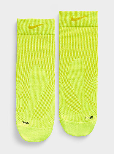 Lightweight breathable knit socks