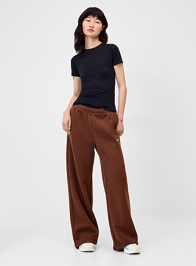 Nike: Le pantalon sweat uni Studio Chocolat - Espresso pour femme