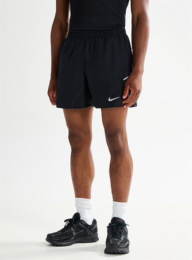 Le short de course Nike Miler Longueur : 5 po Dessous int&eacute;gr&eacute;