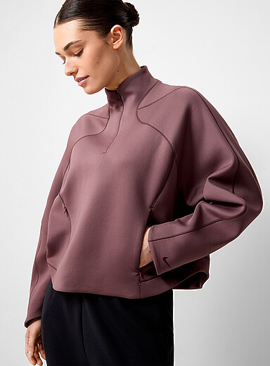 Universa Dri-Fit neoprene-like sweatshirt