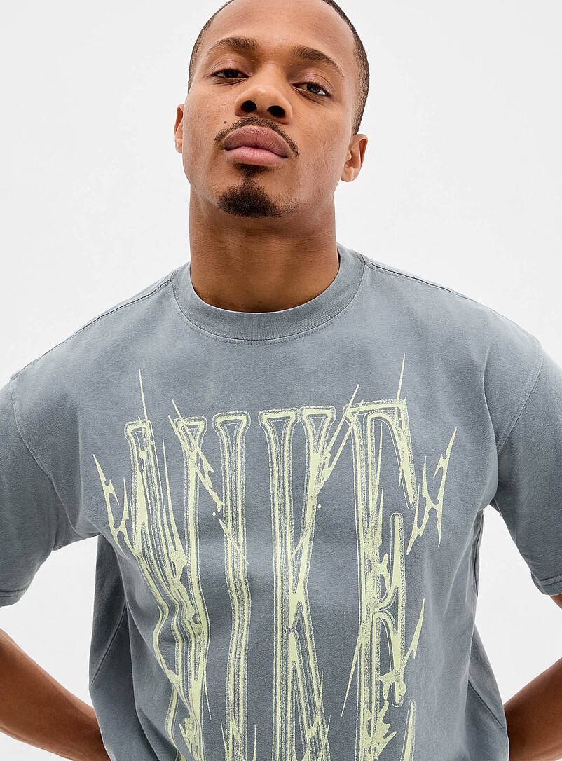 Nike Black Max90 faded-look graphic T-shirt for men