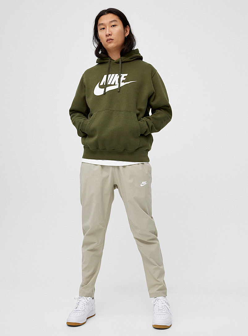Nike: Le kangourou logo classique Vert foncé-mousse-olive pour homme