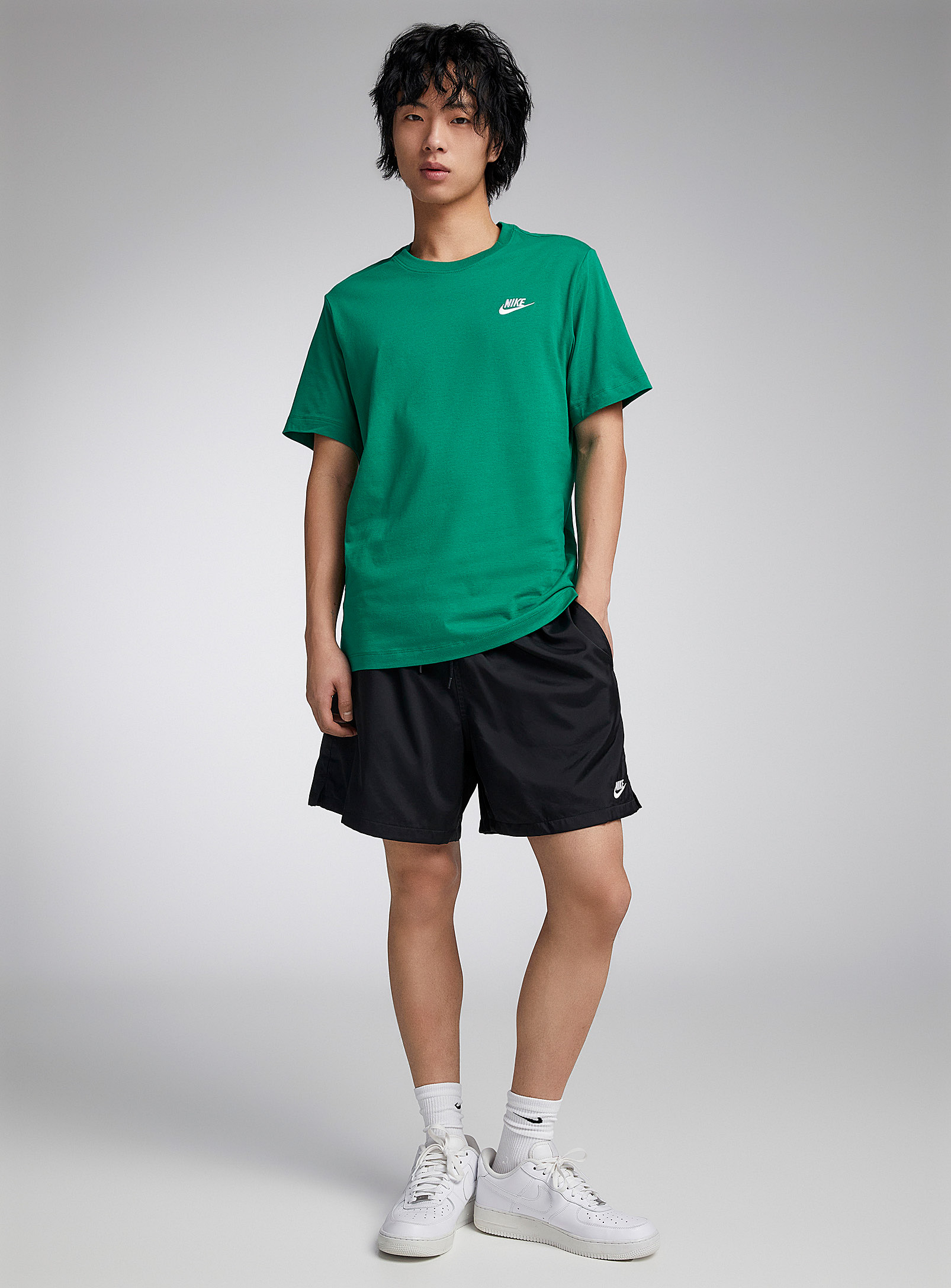 Nike Flow Sportswear Short In Black