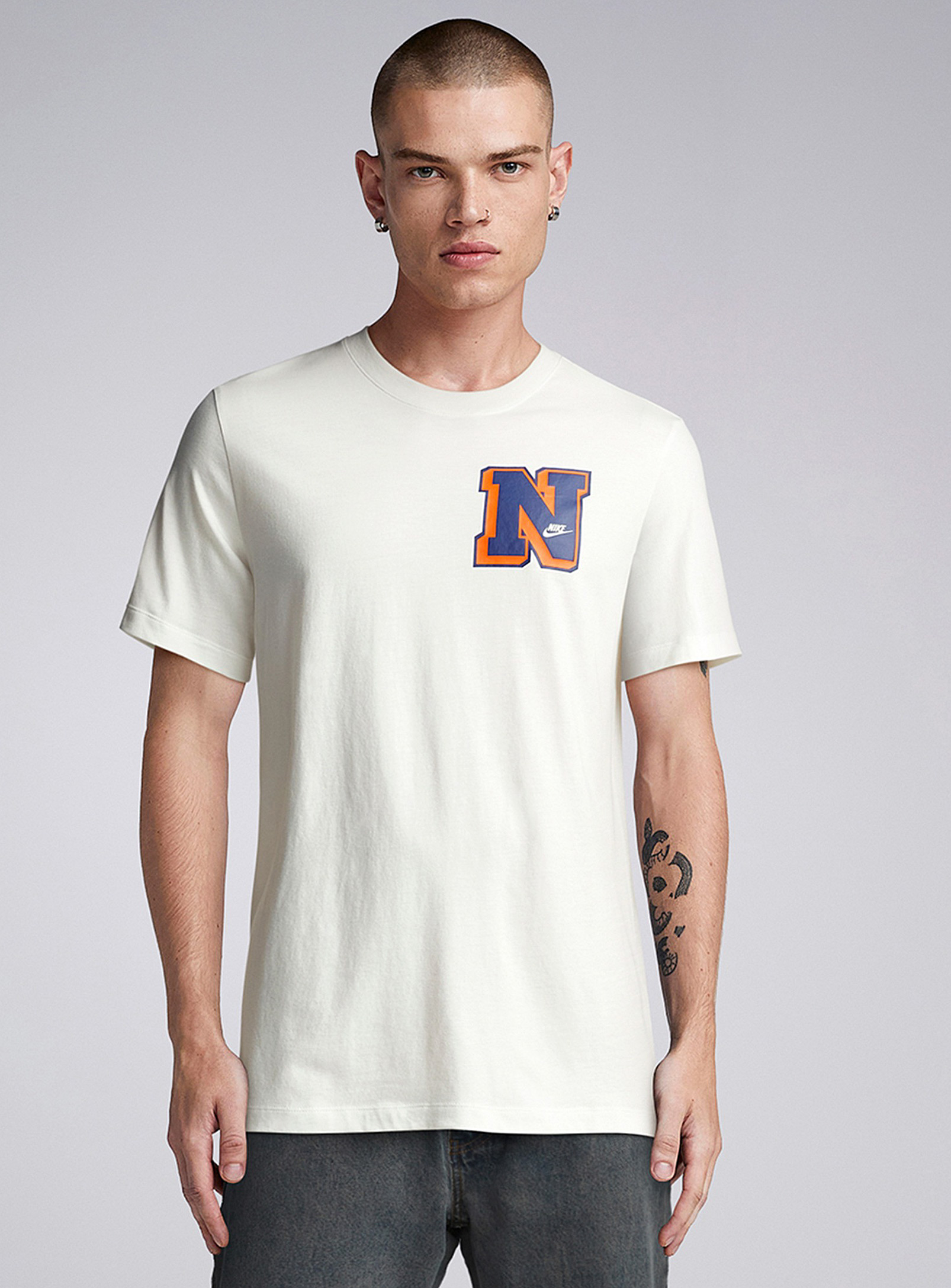 Nike - Le t-shirt logo varsity