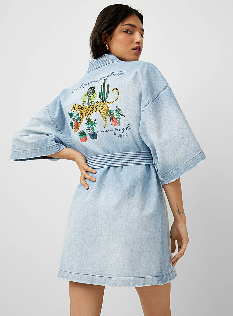Icône Blue Exotic embroidery denim kimono for women