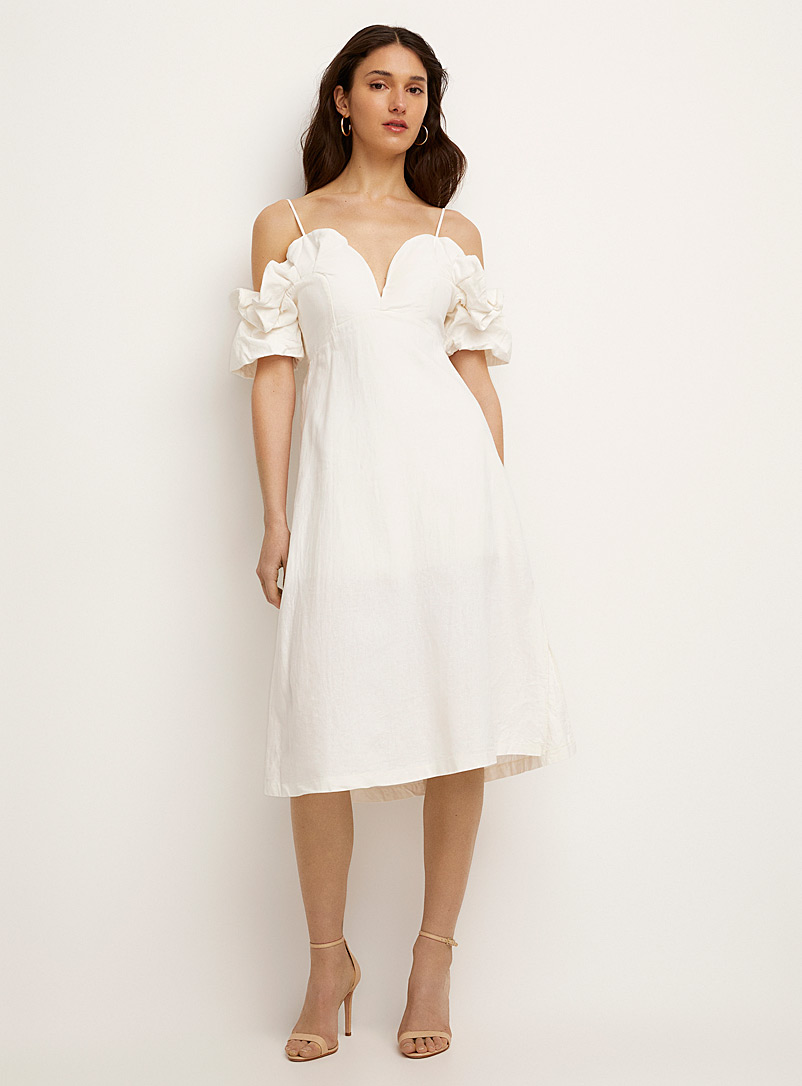 Icône Off White Touch of linen ruffled edging midi dress for women