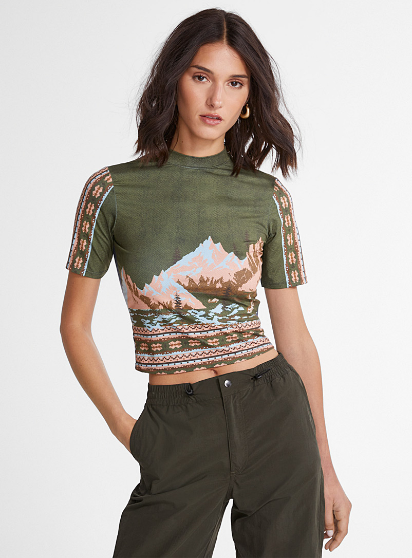 Icône Green Majestic landscapes cropped T-shirt for women