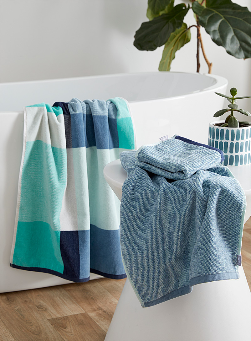Paréo De Sauna Julie Julsen 90x150 Cm - 100% Coton | Poche Intégrée | Réglable Velcro & Élastique | Bleu Clair