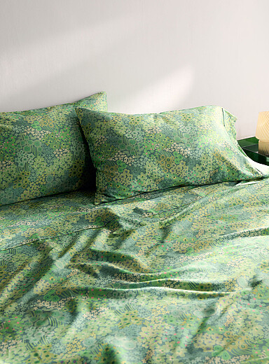 Simons Maison: L'ensemble draps fleurs en cama&iuml;eu de verts Clementine Pour matelas jusqu'&agrave; 16 po Vert