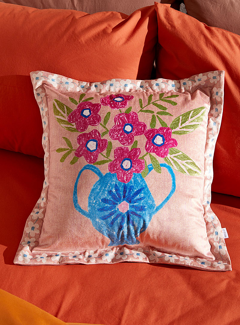 Kas Australia Assorted Flower drawing cushion 43 x 43 cm
