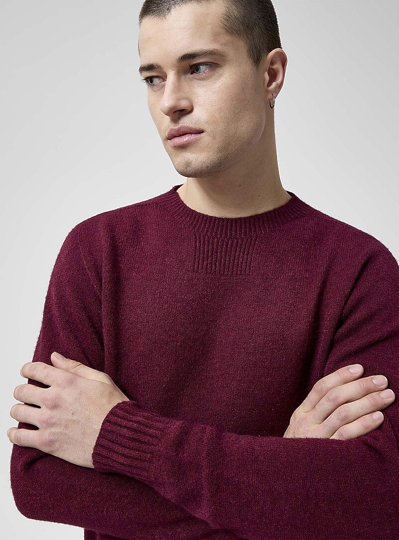 Burgundy knit sweater product image 2