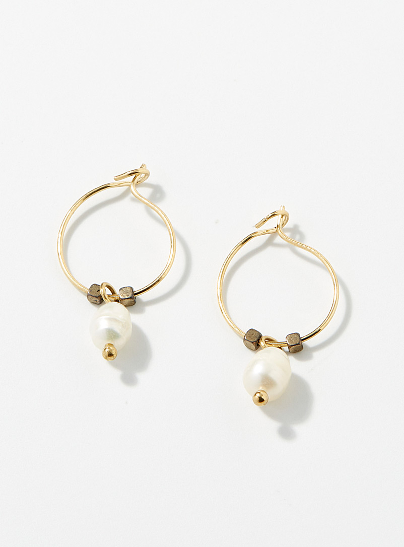 Simons Assorted Pearl and stone earrings for women