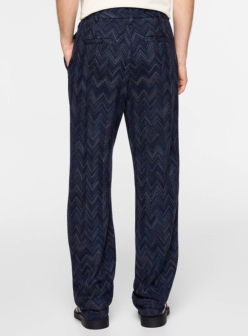 Blue textured zigzag pattern pant product image 3