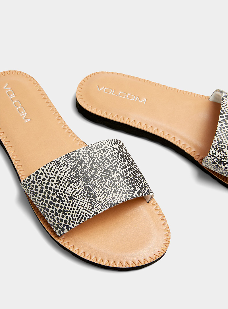 Volcom: La sandale slide Simple Blanc à motifs pour femme