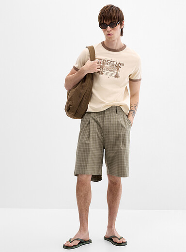 Le bermuda &agrave; plis minicarreaux <b>Coupe baggy</b>