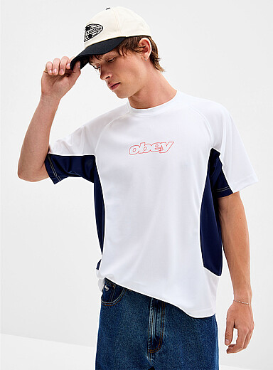 Raglan-sleeve sport T-shirt