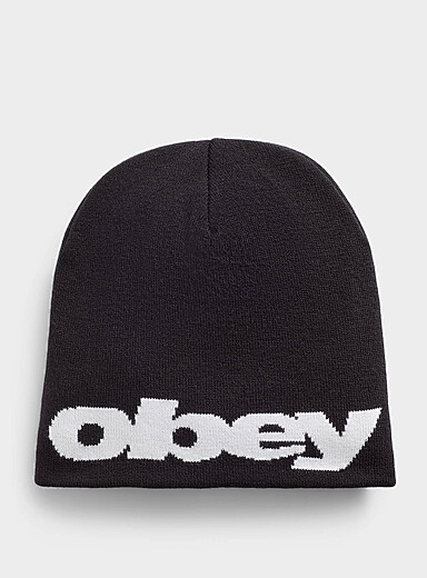 Delta contrast logo cuffless tuque