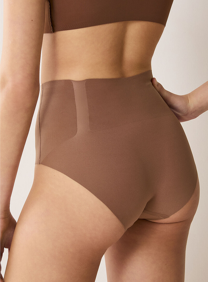 Siella: La culotte de maintien taille haute gainante Beige pour femme
