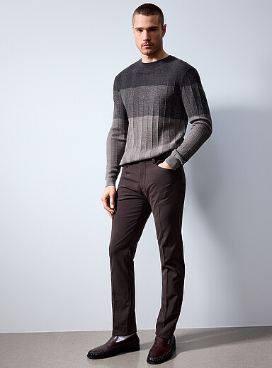 Citadin: Le pantalon extensible monochrome <b>Coupe droite</b> Brun pour homme