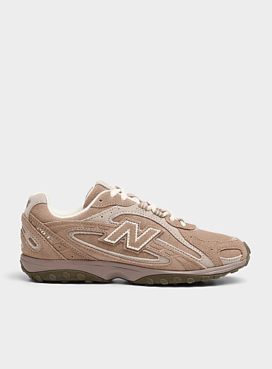 New Balance: Le sneaker 204L su&egrave;de brun Femme Brun pour femme