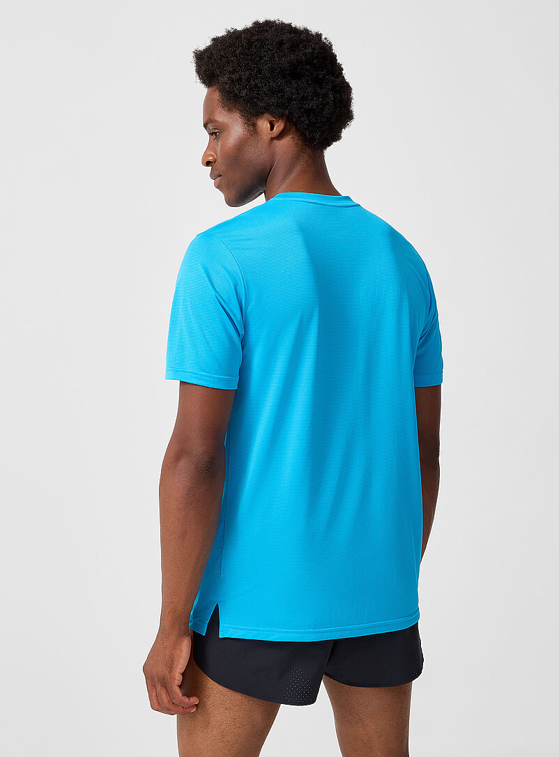Sport Essential micro-perforated T-shirt product image 2