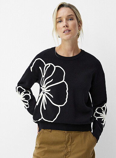 Contemporaine Black Large embroidered flowers sweater for women