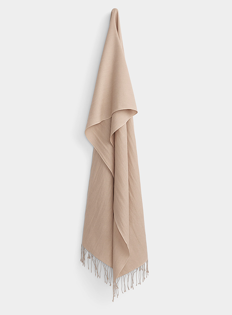 Lightweight cashmere pashmina scarf, Simons, Shop Women's Light Scarves  online