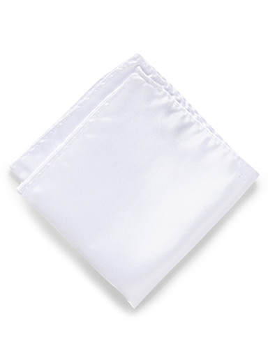 La pochette satin&eacute;e