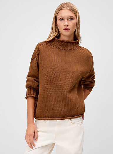 Rolled hem mock-neck sweater