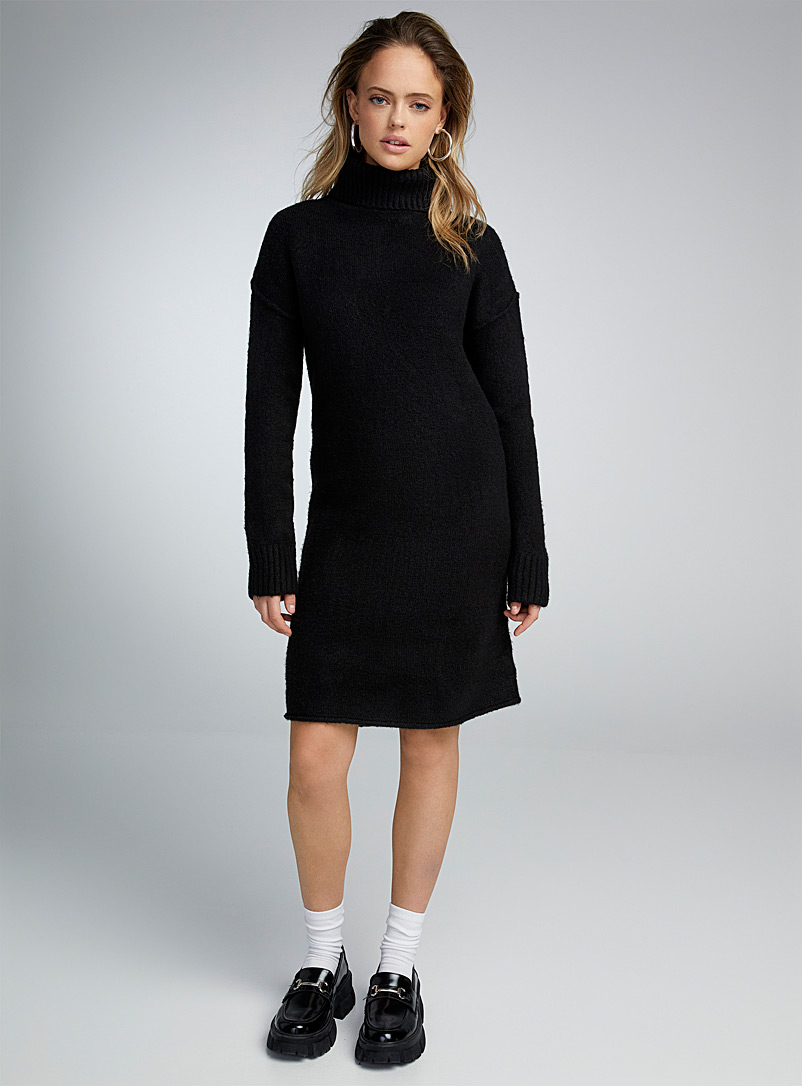 Twik: La robe col roulé tricot moelleux Noir pour femme