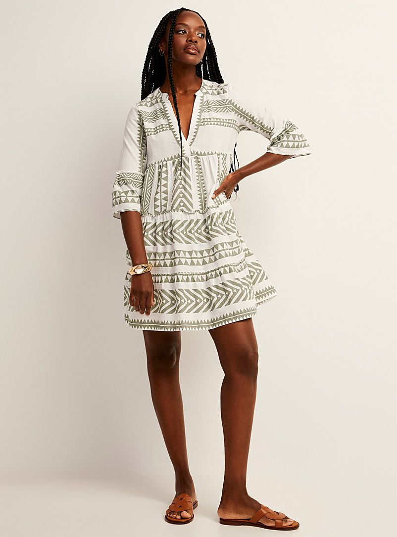 Vero Moda Patterned White Geometric pattern flared dress for women