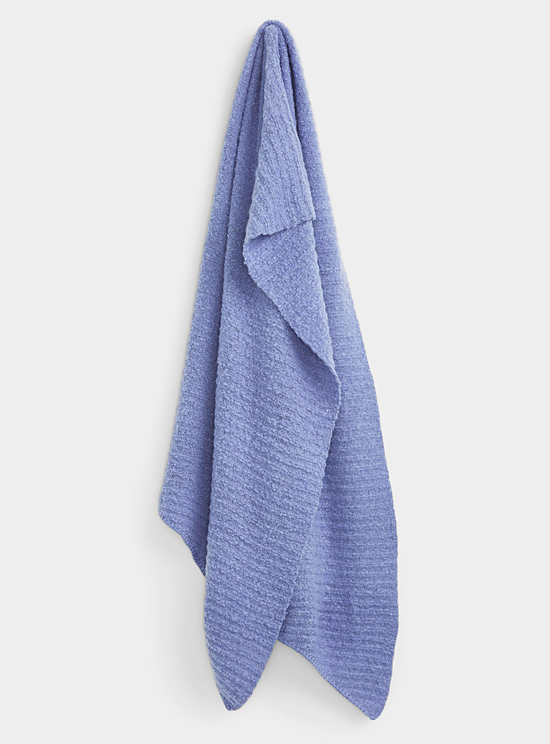 Vero Moda Baby Blue Ultra-soft bouclé knit scarf for women