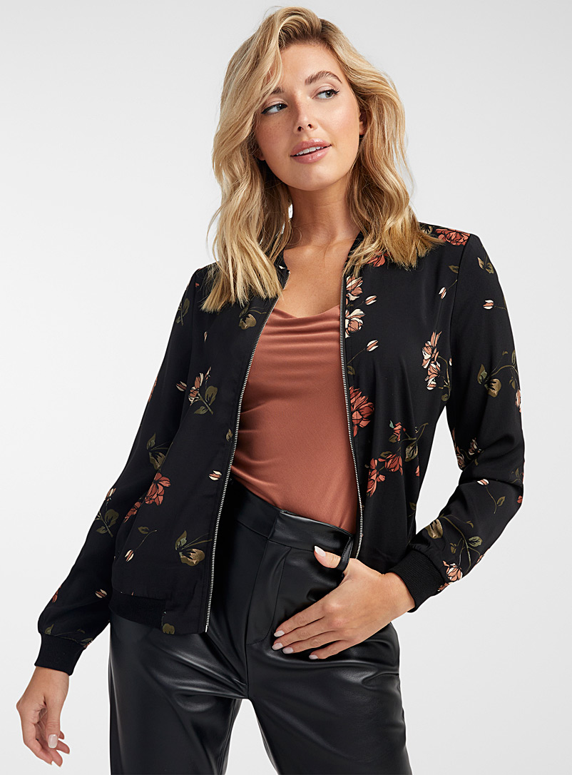 Vero Moda Patterned Black Stylized rose crepe bomber jacket for women