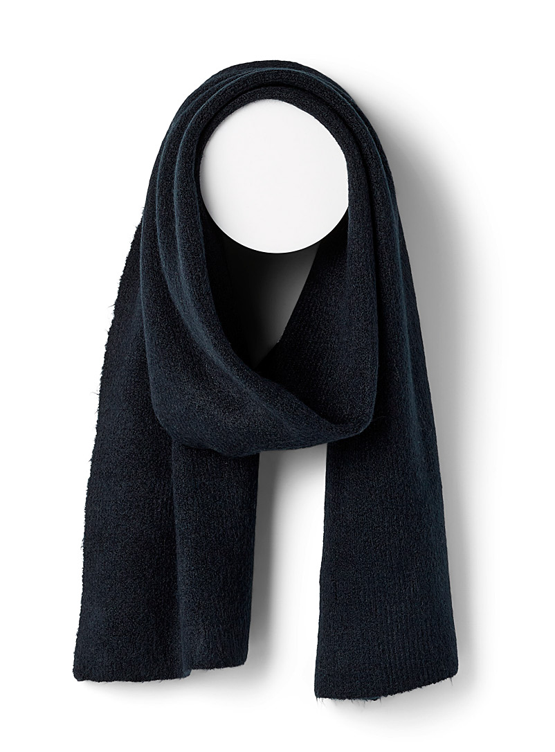 Vero Moda Black Ultra-soft ribbed scarf for women