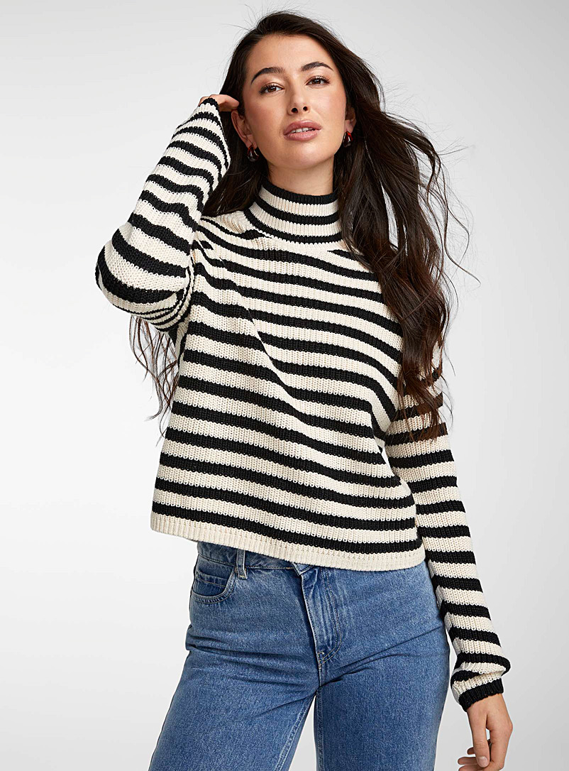 Vero Moda Patterned White Two-tone stripes shaker-rib sweater for women