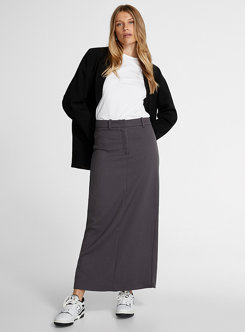 Vero Moda: La longue jupe sergé souple anthracite Oxford pour femme