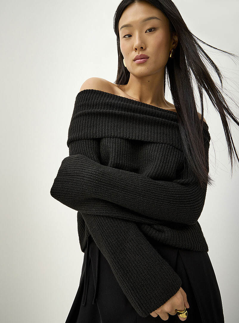 Soft off-the-shoulder sweater | Vero Moda | Wardrobe Staples | Simons