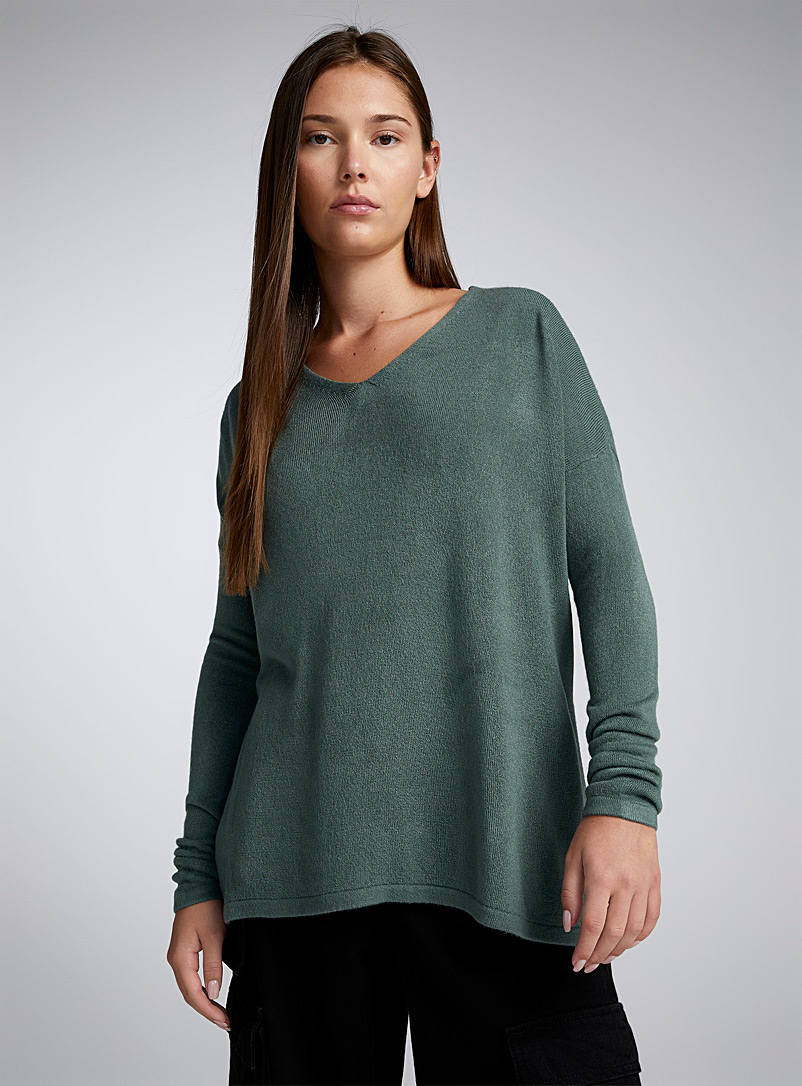 Twik Assorted Side vents V-neck straight-fit sweater for women