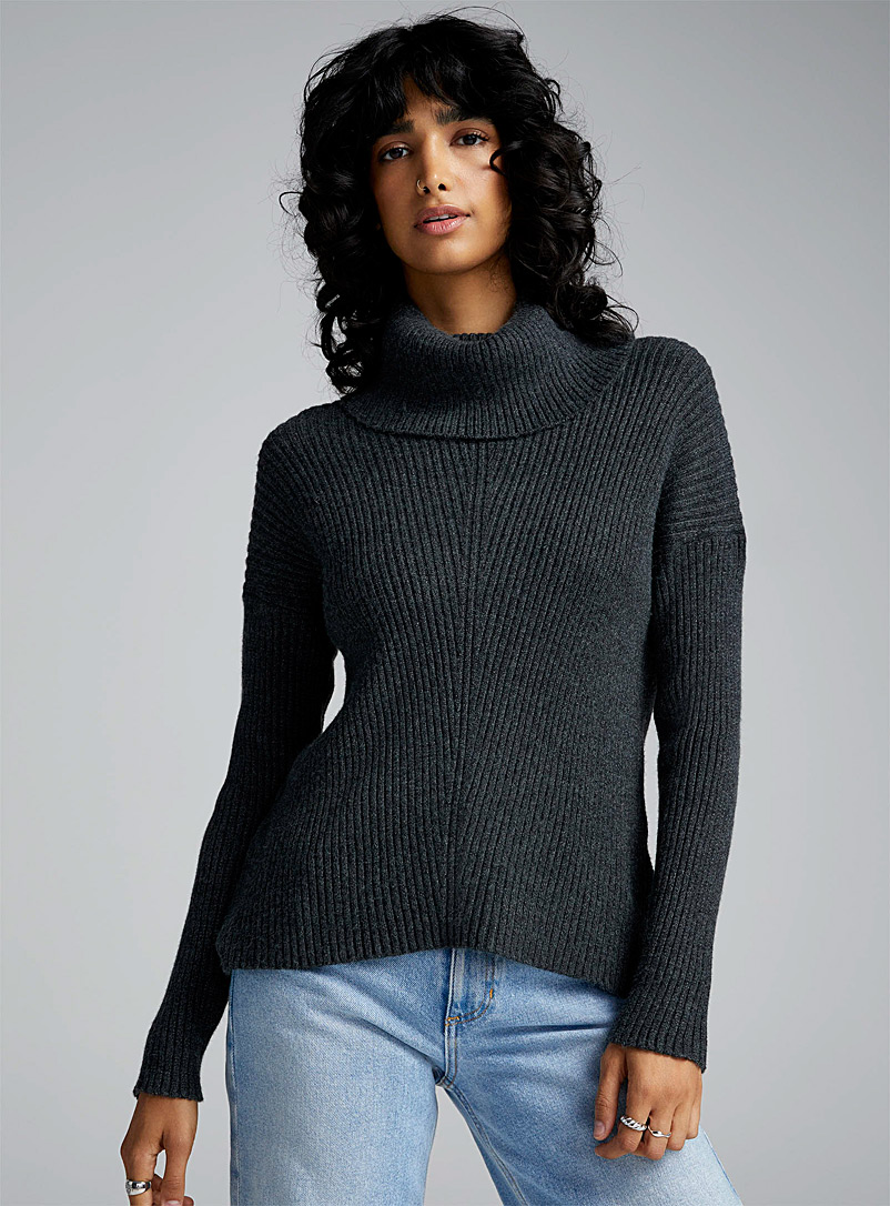 Only Grey Wide turtleneck ribbed sweater for women