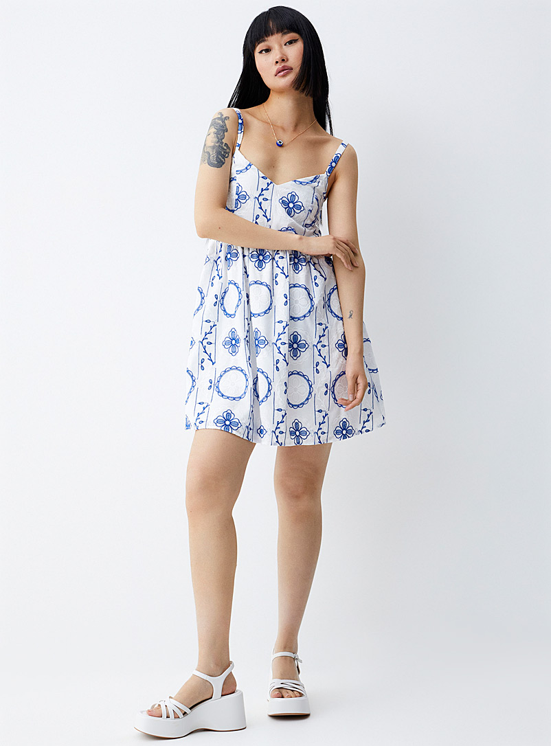 Only Patterned White Blue flower embroidery dress for women