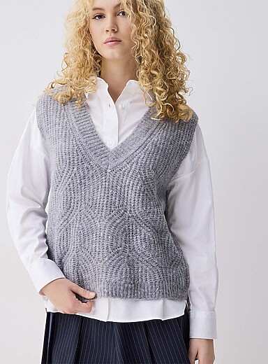 Pointelle knit V-neck sweater vest | Only | Sweater Vests & Camis