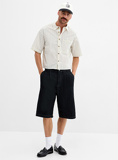 Le bermuda denim indigo &agrave; plis