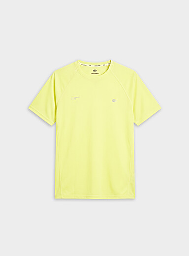 Le t-shirt microperfor&eacute; manches raglan n&eacute;on