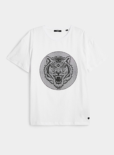 Hypnotic tiger T-shirt | Jack & Jones | Shop Men's Printed & Patterned ...