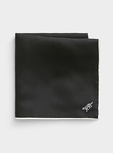 Contrast trim pocket square