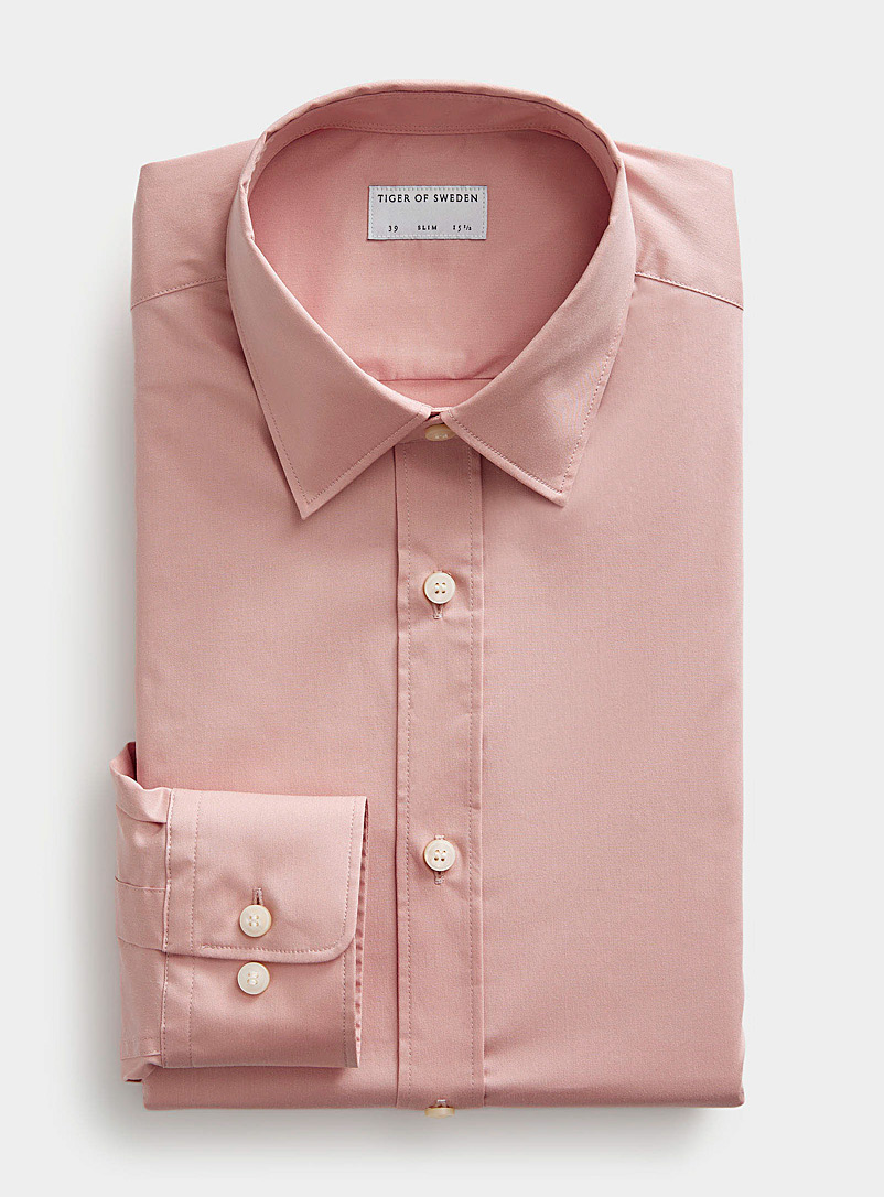 Tiger of Sweden: La chemise extensible rose clair twill satiné Coupe ajustée Rose pour homme